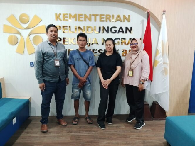 
					Penempatan Unprosedur: Kata Ketua PBM NTB Hamdianto, Pulang Satu Berangkat Seribu