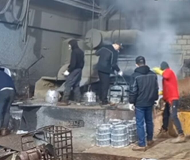 
					Situasi kerja di Pabrik Peleburan Korea Selatan | Sumber PMi Korsel