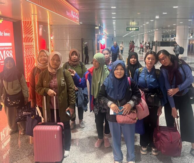
					Foto Istimewa | 11 CPMI diamankan saat transit di Bandara Kuala Lumpur tujuan Arab Saudi