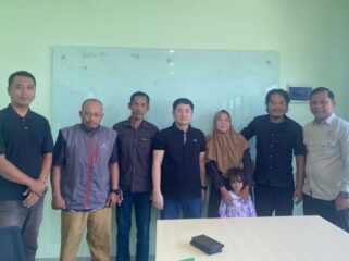 Ketua Komisi 3 DPRD Karawang, Deddy Indrasetiawan (4) dari kiri