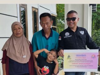 Agus, Gibran, Ade Saepuloh dan istrinya