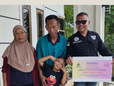 Agus, Gibran, Ade Saepuloh dan istrinya