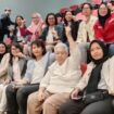 Koordinator Jala PRT Lita Anggraini. Baju putih kedua dari kanan 