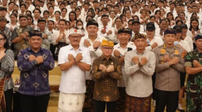 Menteri P2MI Mukhtarudin bersama Calon PMI Bulgaria