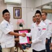 Presiden PPMI, Daeng Wahidin, Melantik H, Entis Sutisna di Cempaka Putih Jakarta Pusat