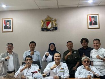 Foto bersama Waketum Kadin Nofel Saleh Hilabi bersama aktivis dan pengusaha