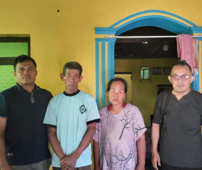 
					Ketum PSP Indonesia, Muhamad Kafandi dan Ketum Jangkar Karat, Ari Purboyo Kunjungi Keluarga Riyanto