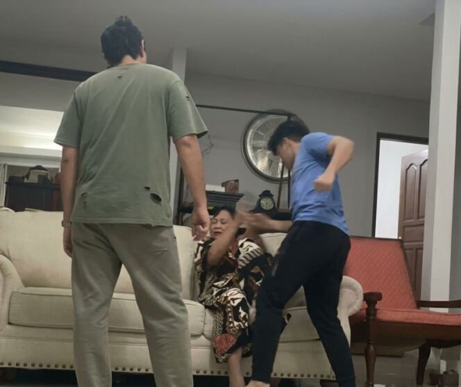 
					2 Pasutri Majikan Menganiaya Perempuan PMI dI Johor Bahru Malaysia