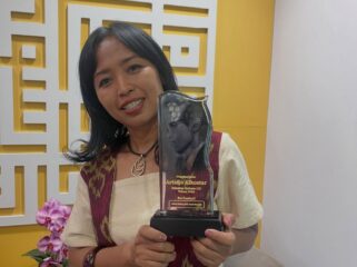 Eni Lestari Andayani Menerima Penghargaan Artidjo Alkotsar 2026 dari FH UII Yogyakarta