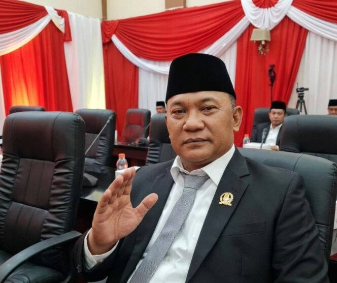 
					Anggota DPRD Karawang Saefudin Zuhri SH