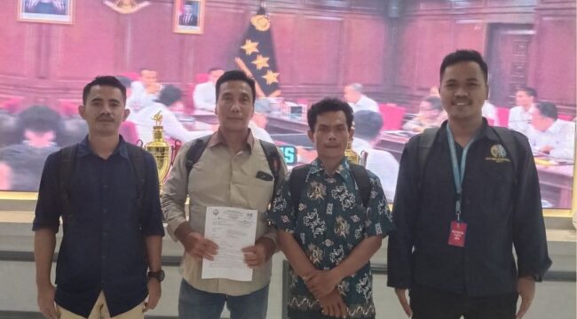 Dua Orang Calon Awak Kapal Migran Didampingi Pengurus SBPI Melaporkan Direktur PT Neptunus Ancora Internasional