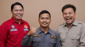 Iman Syafi'i (kiri), Rahmatullah (tengah) dan Syofyan El Comandante (kanan)