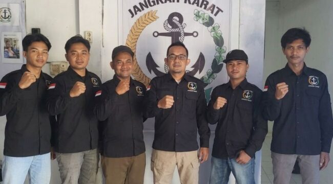 Pengurus Dewan Pimpinan Pusat Serikat Pekerja Jangkar Karat Indonesia