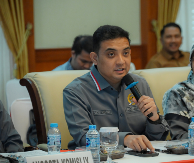 
					Anggota Komisi IX DPR RI dari Fraksi Gerindra, Ade Rezki Pratama