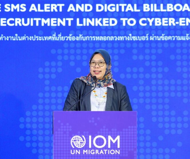 
					Among Resi, Kepala Unit Perlindungan dan Tata Kelola Perbatasan IOM Thailand dan Laos 