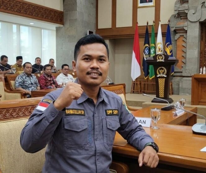 
					Rahmatulloh SH, Ketum Serikat Buruh Perikanan Indonesia 