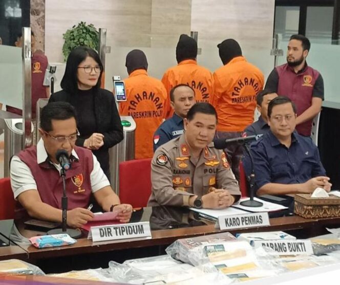 
					Bareskrim Menangkap Pelaku Penempatan Ilegal ke Timur Tengah (Sumber: Detik)