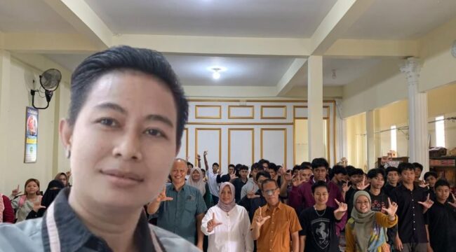Atan dan Peserta Sosialisasi Migrasi Aman